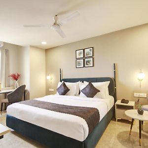 Saltstayz Select - Golf Course Road